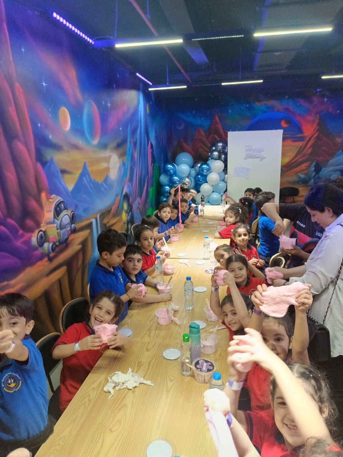 رحلة ترفيهية لطلبة الروضة الثانية إلى Black bunny في دبي