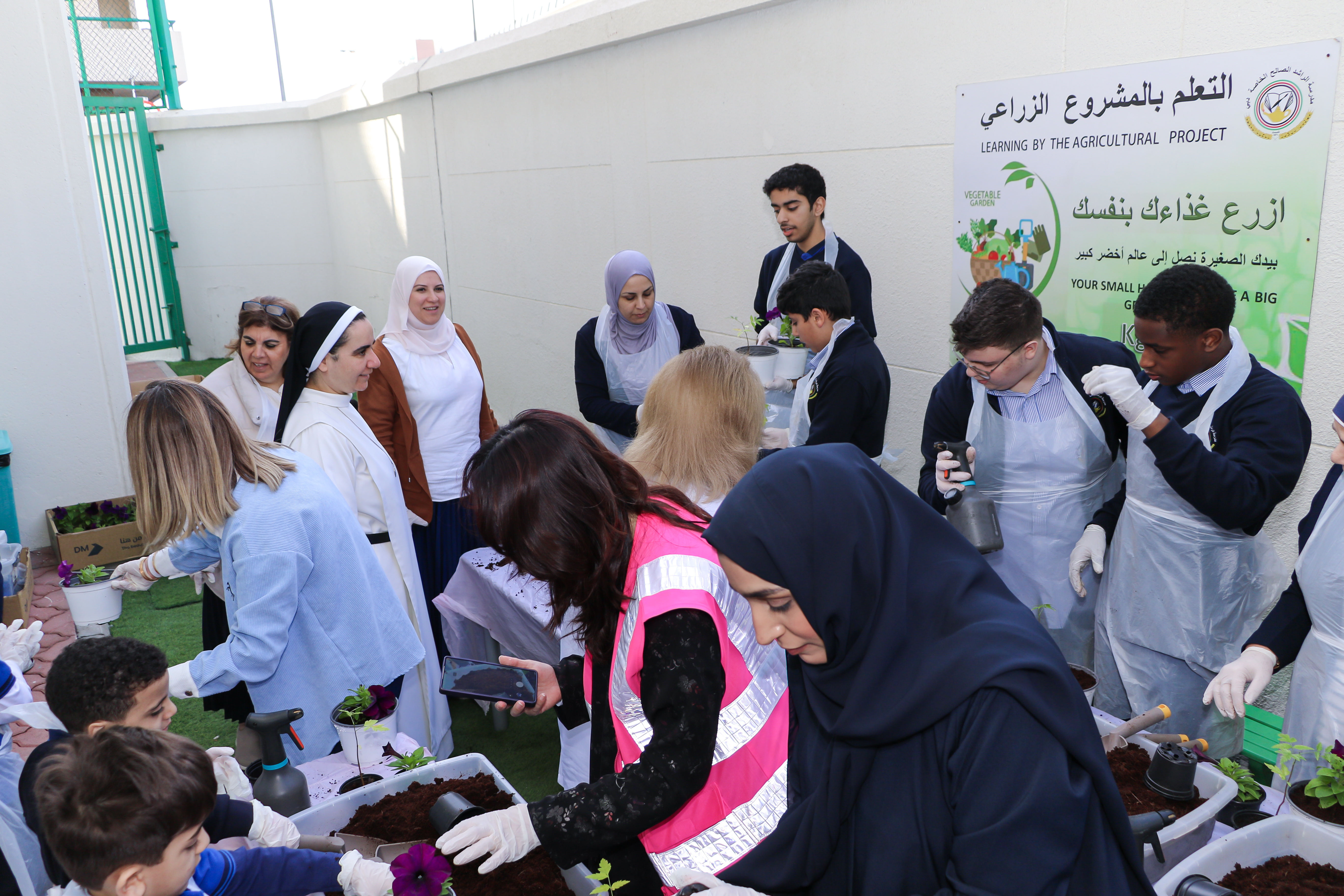 ورشة عمل زراعية ( ماذا ازرع في حديقتي ) بالتعاون مع بلدية دبي