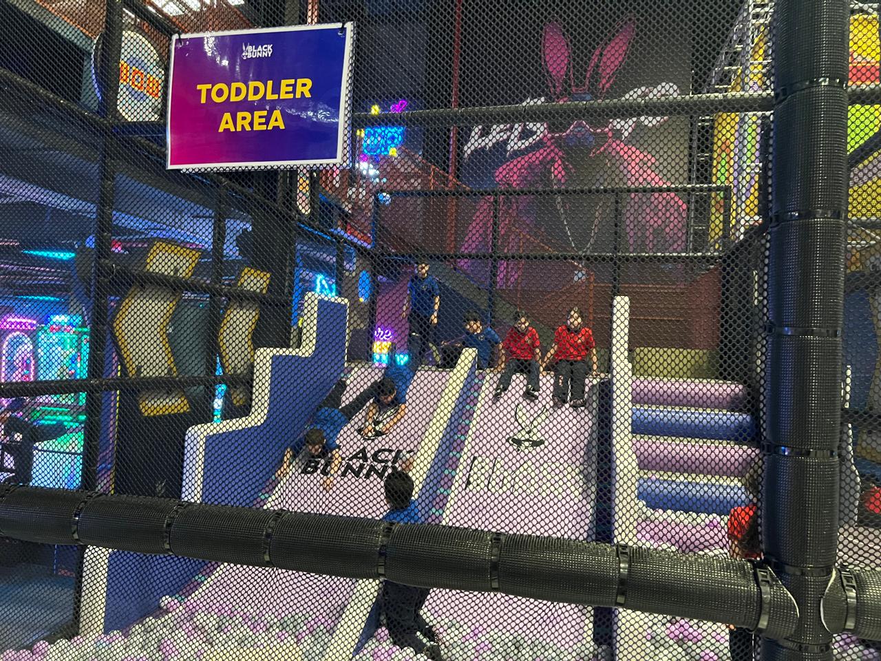 رحلة ترفيهية لطلبة الصف الرابع إلى Black bunny في دبي