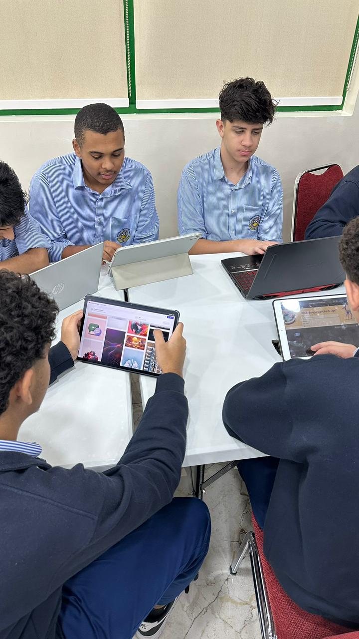  ورشة مميزة حول الذكاء الاصطناعي من مايكروسوفت بالتعاون مع مؤسسة إنجاز الإمارات