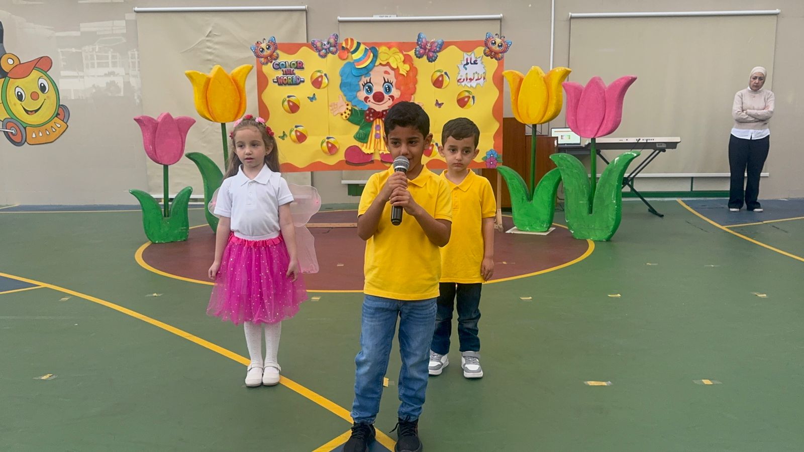 اذاعة للروضة الأولى (ح) بعنوان الألوان