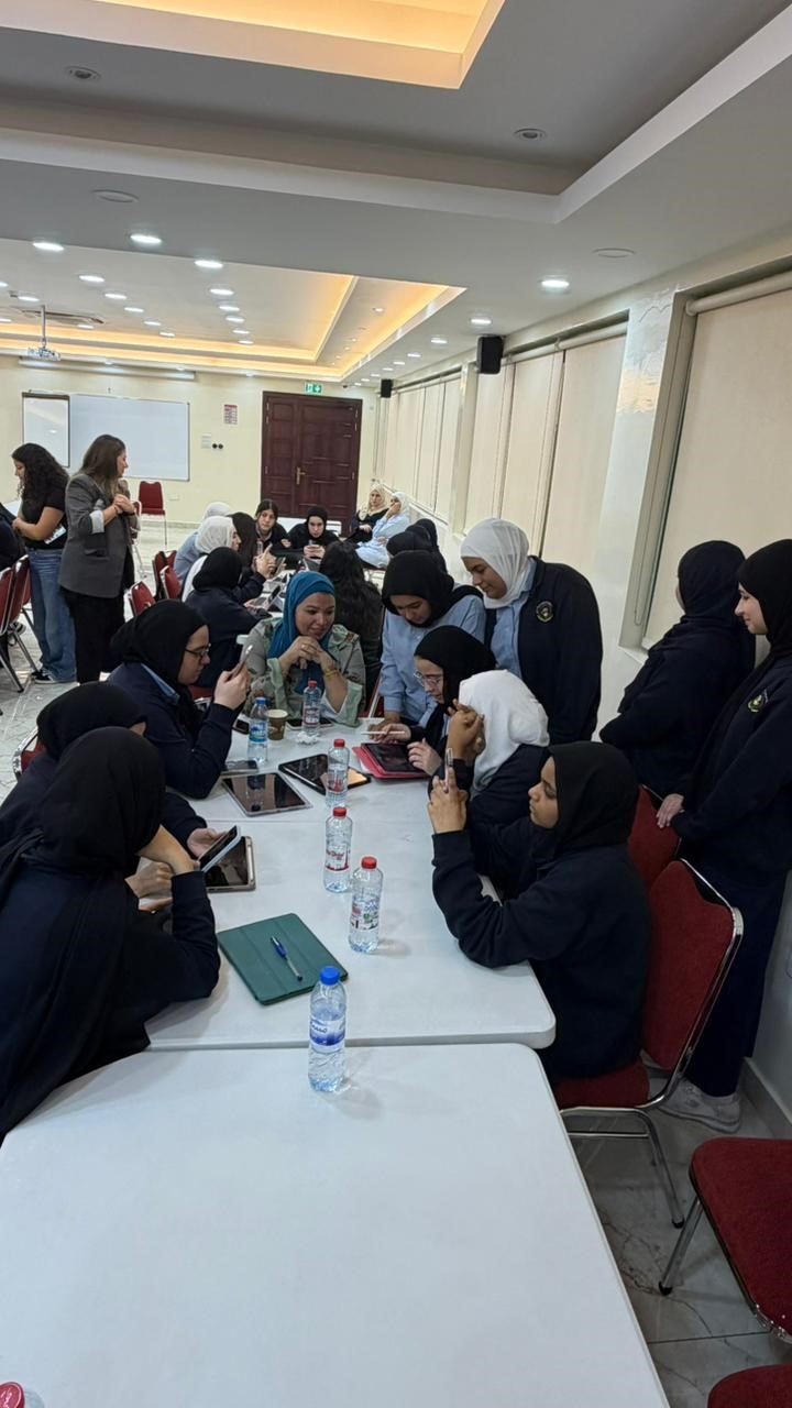 «مخيم الابتكار»  بنات بالتعاون مع مؤسسة إنجاز الإمارات 