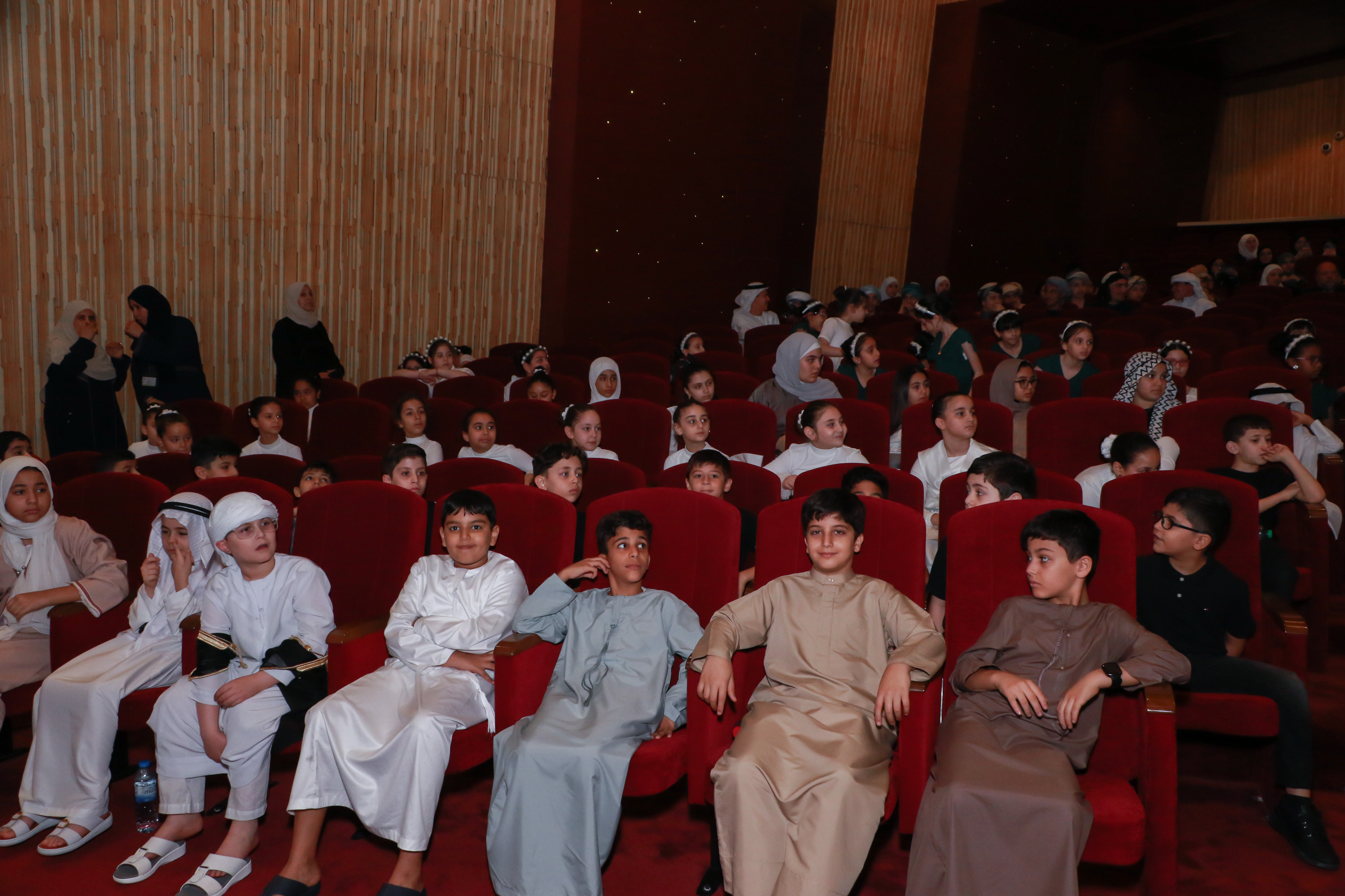 الملتقى الإسلامي الأول من الإنجاز الى الإعجاز