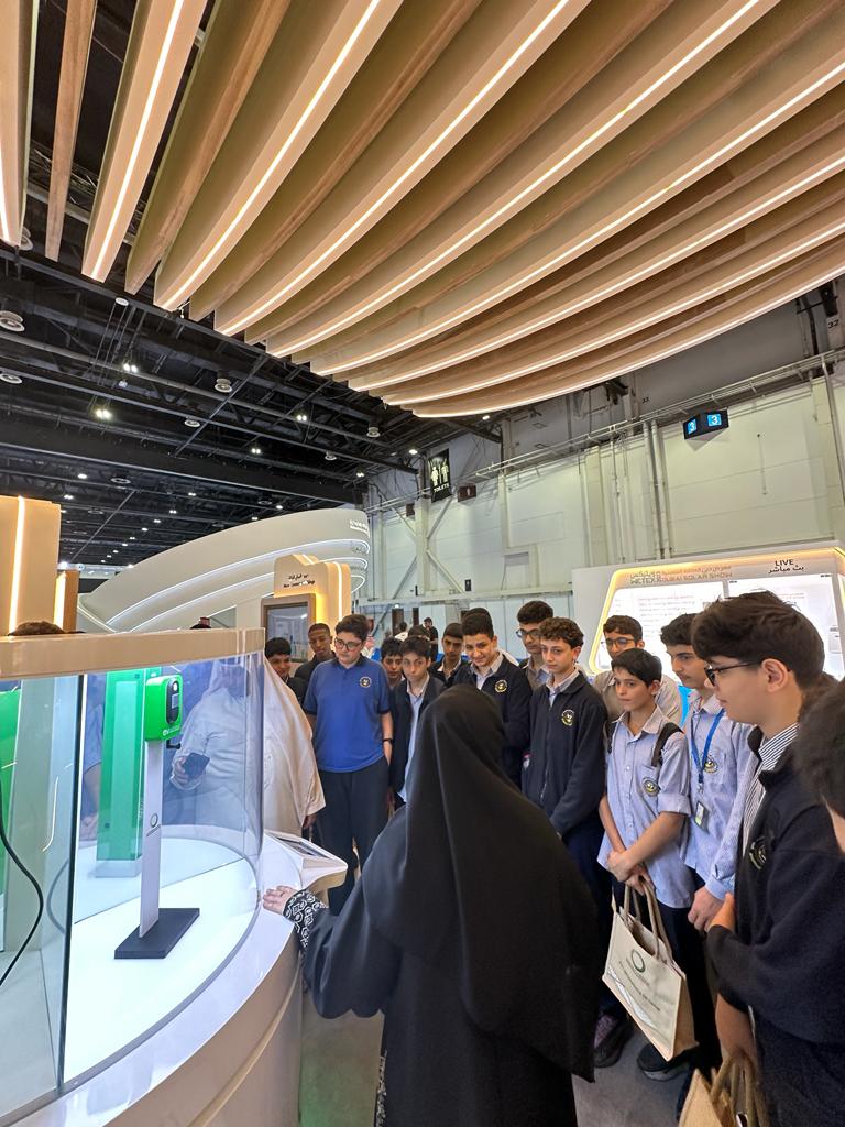زيارة معرض دبي للطاقة الشمسية وتكنلوجيا المياه 2023( ويتكس )