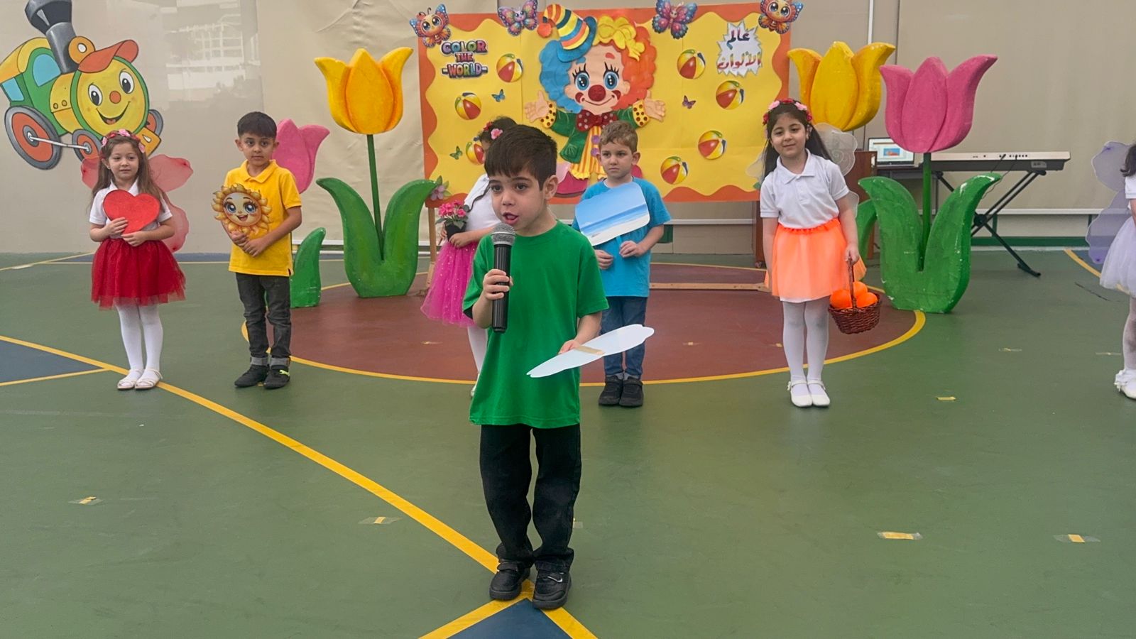 اذاعة للروضة الأولى (ح) بعنوان الألوان