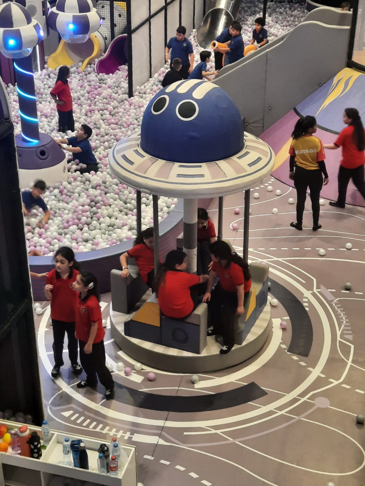 رحلة ترفيهية لطلبة الصف الرابع إلى Black bunny في دبي