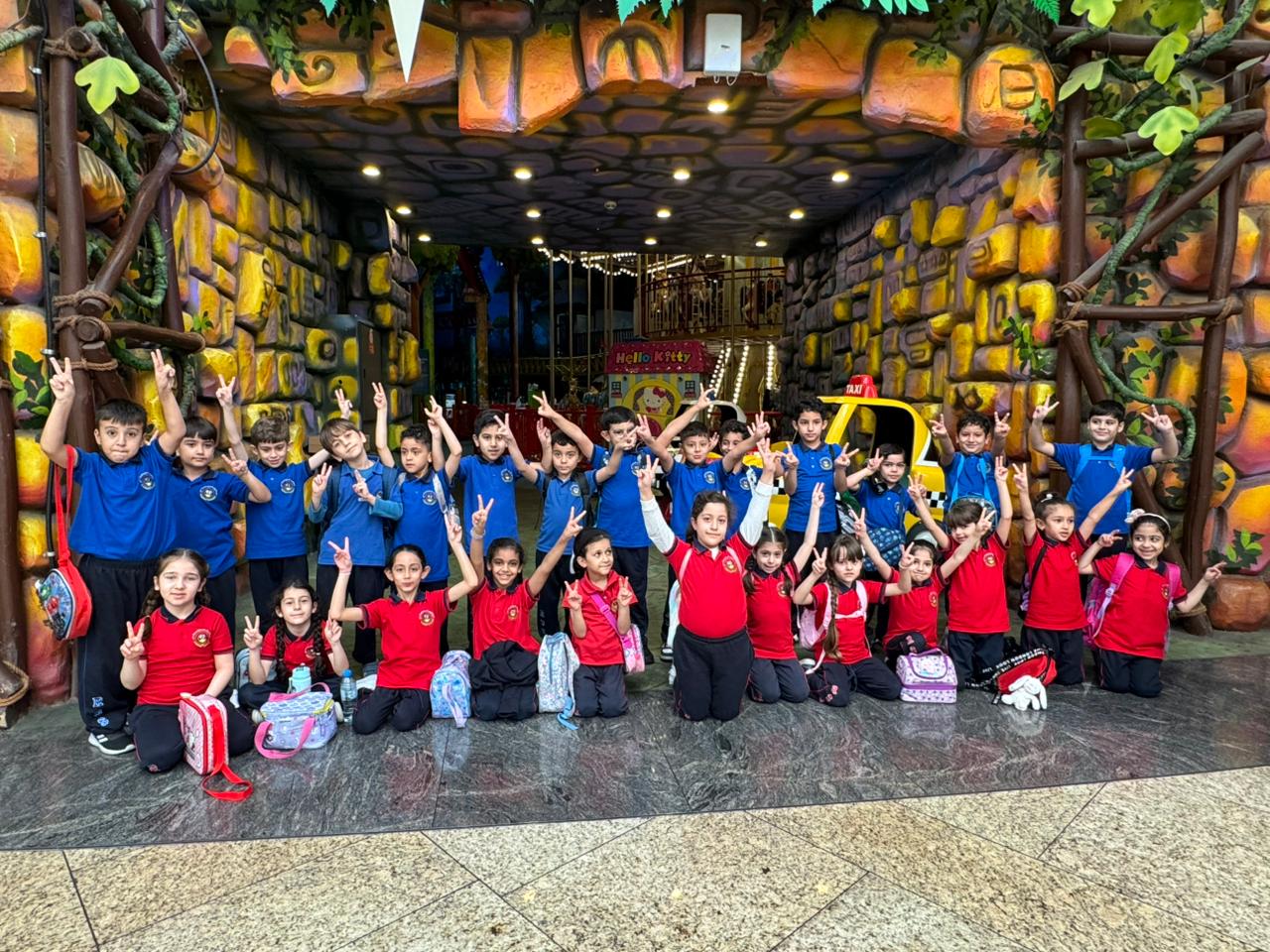 رحلة ترفيهية لطلاب الصف الاول إلى adventure land في مركز الصحارى 