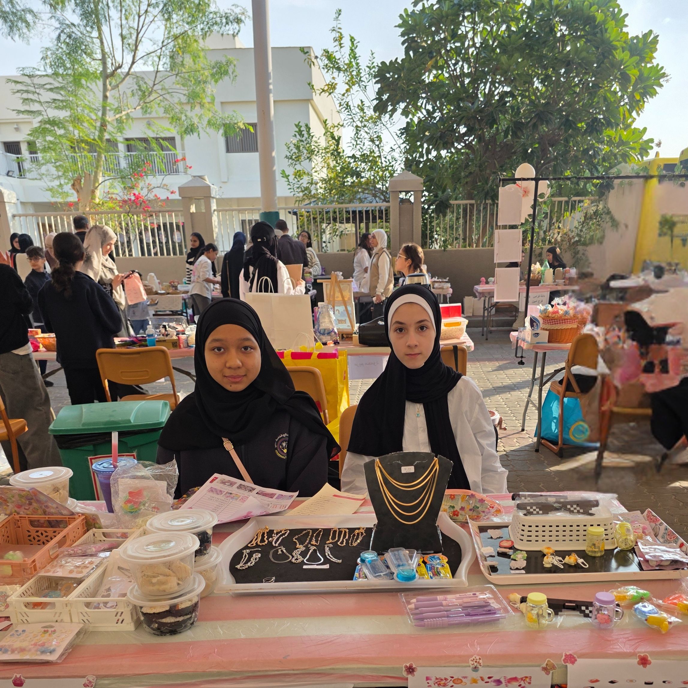 اسبوع التسوق - بنات