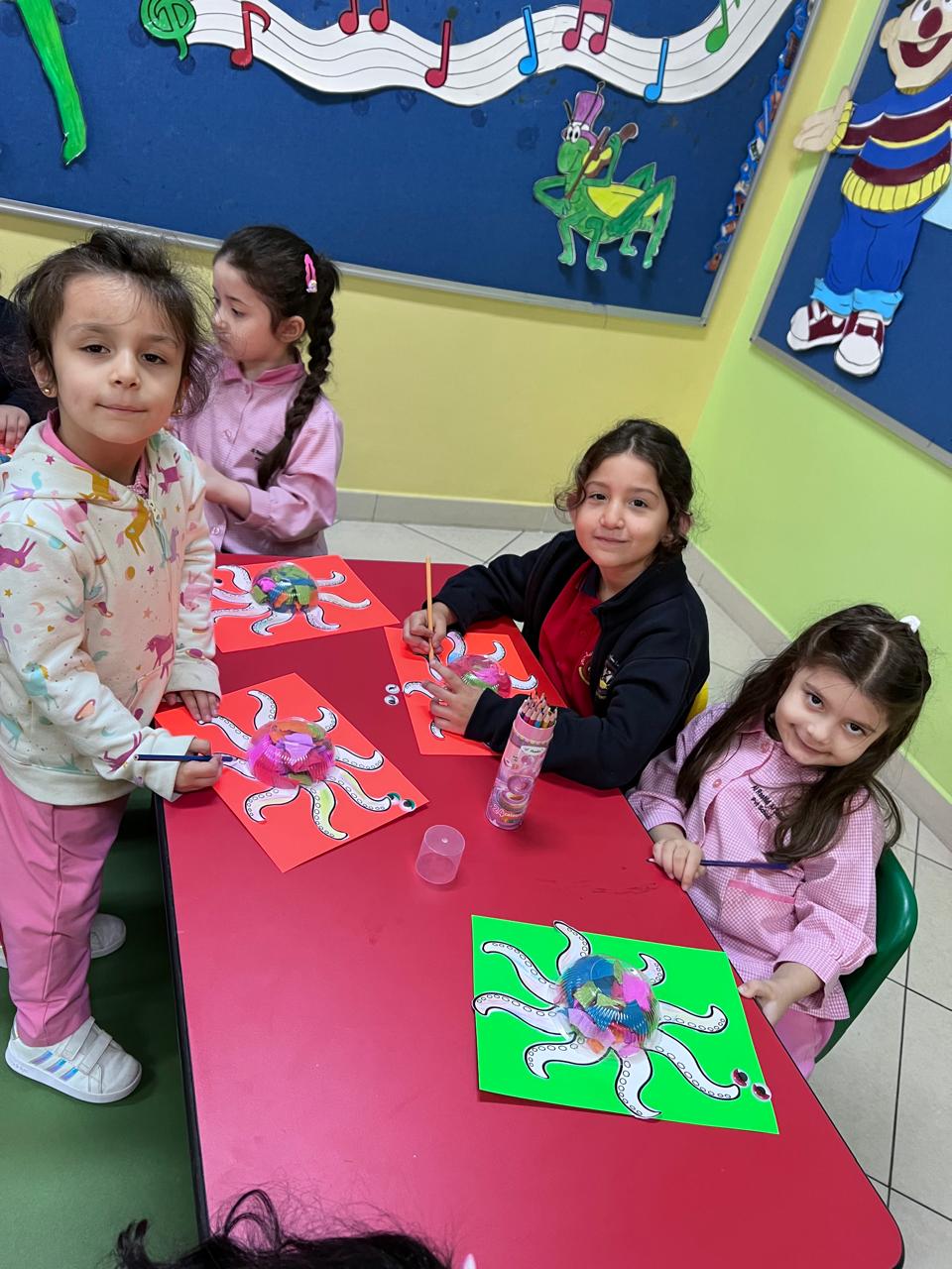 نوادي الروضة الخاص بطلاب الروضة الثانية