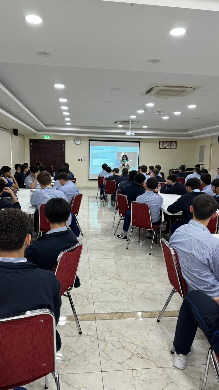  ورشة مميزة حول الذكاء الاصطناعي من مايكروسوفت بالتعاون مع مؤسسة إنجاز الإمارات