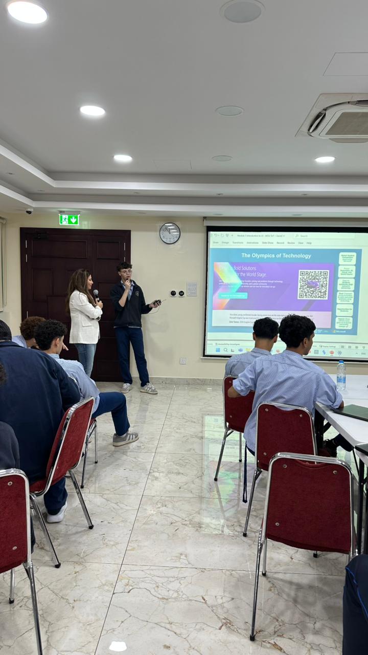  ورشة مميزة حول الذكاء الاصطناعي من مايكروسوفت بالتعاون مع مؤسسة إنجاز الإمارات