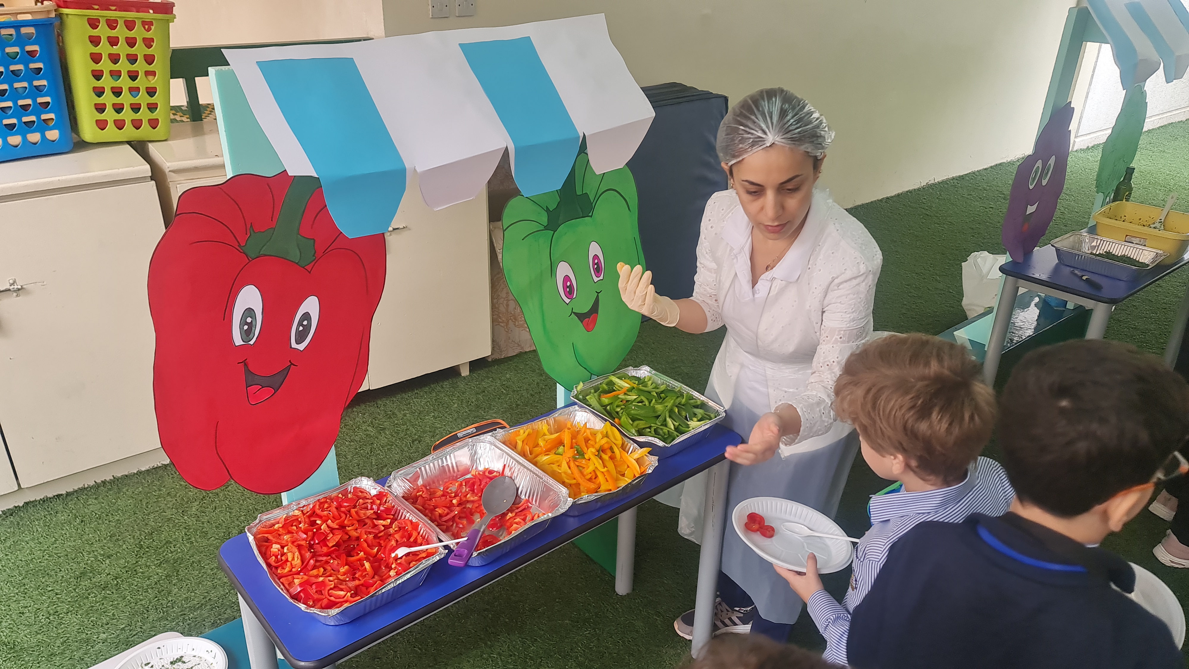 فعالية الغذاء الصحي ( يوم الخضراوات ) للصف الأول والثاني