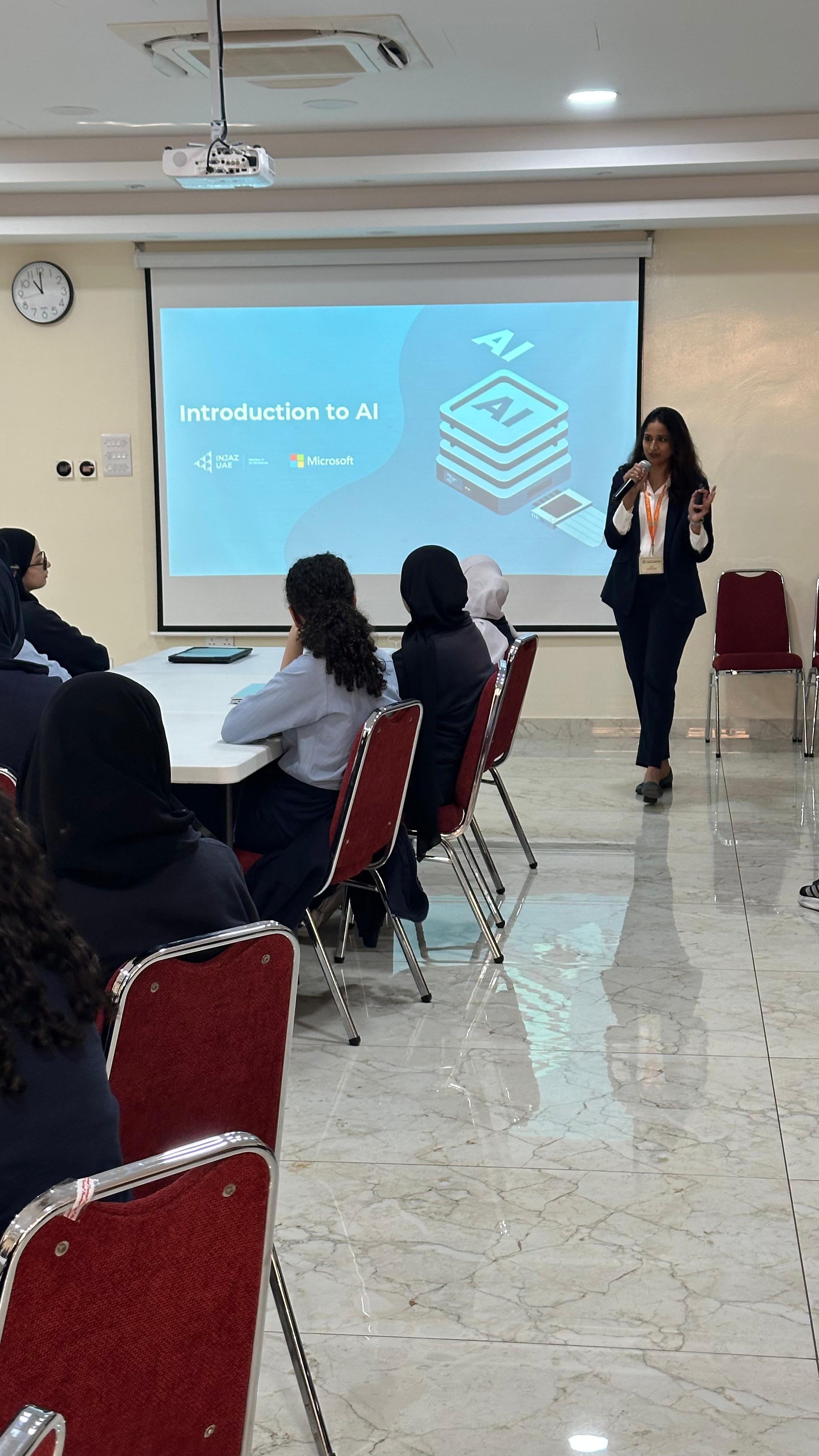  ورشة مميزة حول الذكاء الاصطناعي من مايكروسوفت بالتعاون مع مؤسسة إنجاز الإمارات