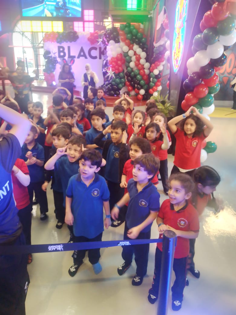 رحلة ترفيهية لطلبة الروضة الثانية إلى Black bunny في دبي
