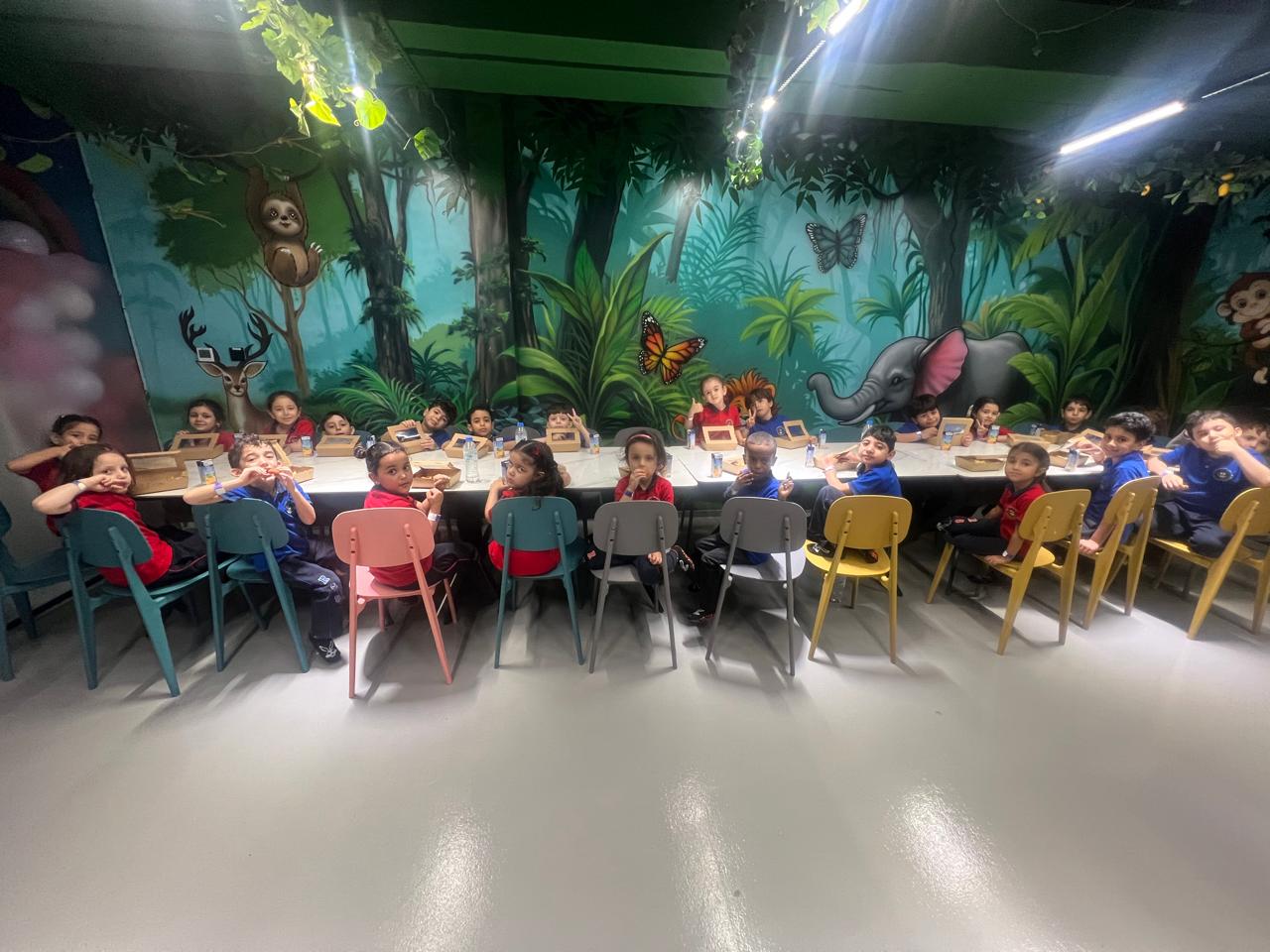 رحلة ترفيهية لطلبة الروضة الثانية إلى Black bunny في دبي