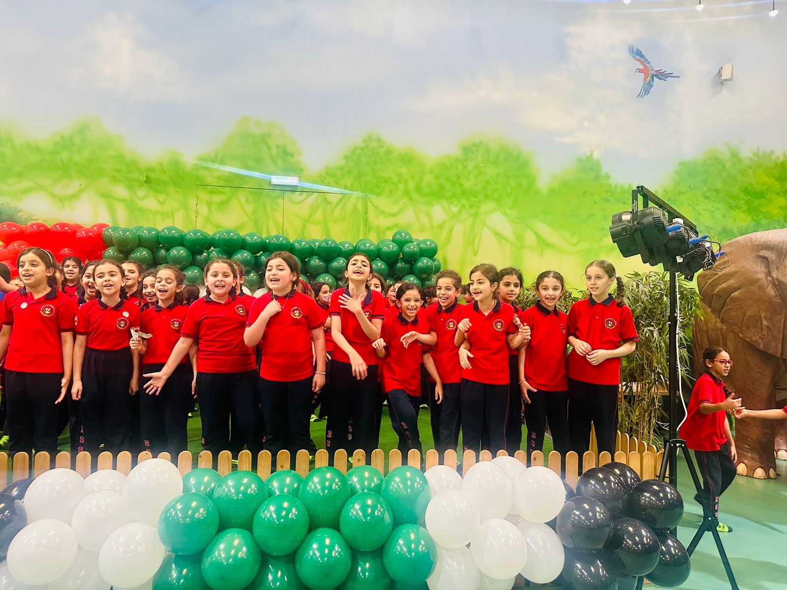 رحلة ترفيهية لطلبة الصف الثالث إلى Ready Set Go في دبي