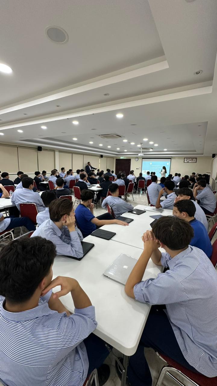  ورشة مميزة حول الذكاء الاصطناعي من مايكروسوفت بالتعاون مع مؤسسة إنجاز الإمارات