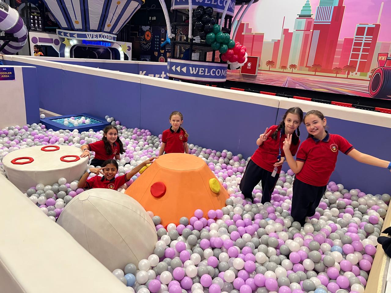 رحلة ترفيهية لطلبة الصف الرابع إلى Black bunny في دبي