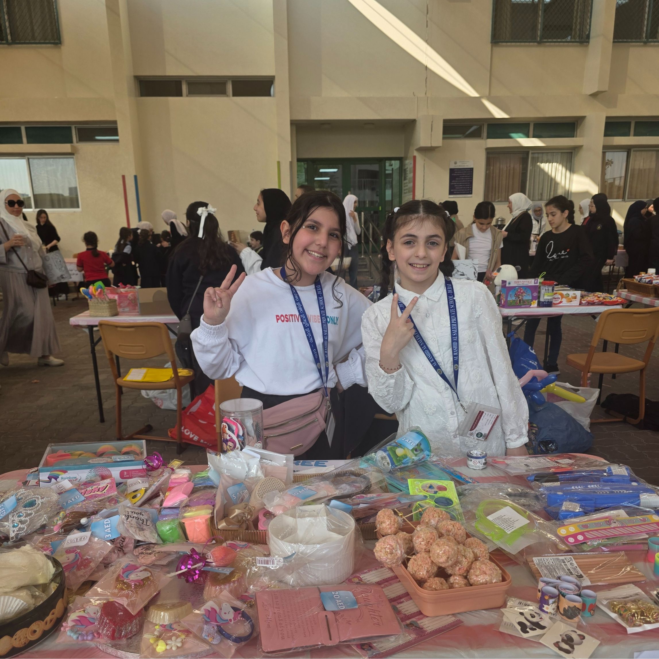 اسبوع التسوق - بنات