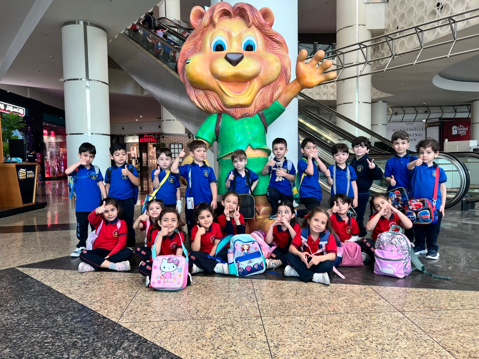  رحلة ترفيهية لطلاب الروضة الأولى إلى adventure land في مركز الصحارى