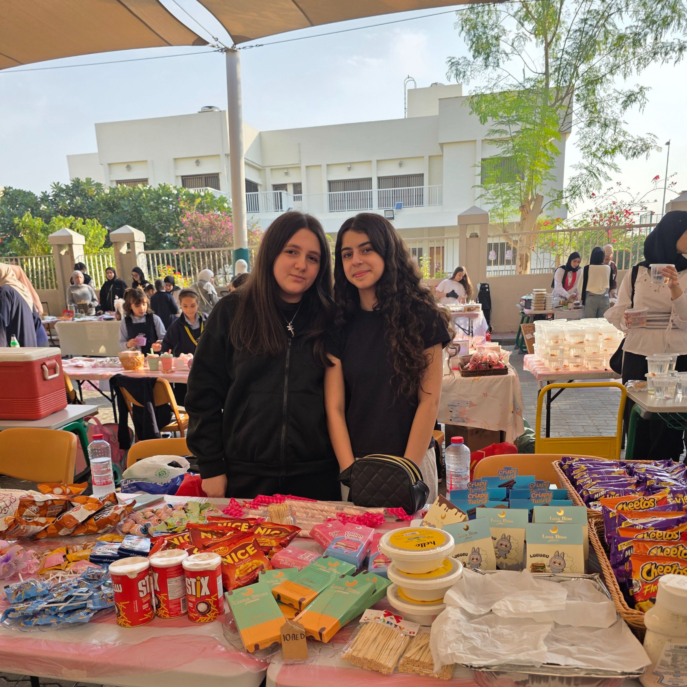 اسبوع التسوق - بنات