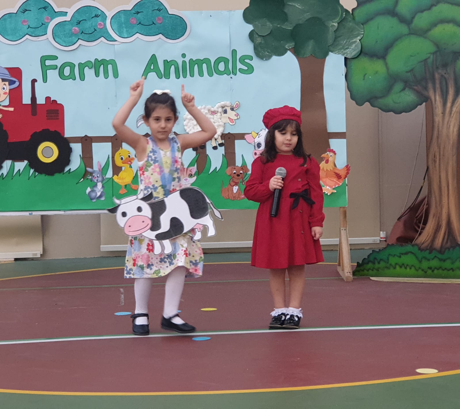 KG1 (C)  Farm Animals Assembly