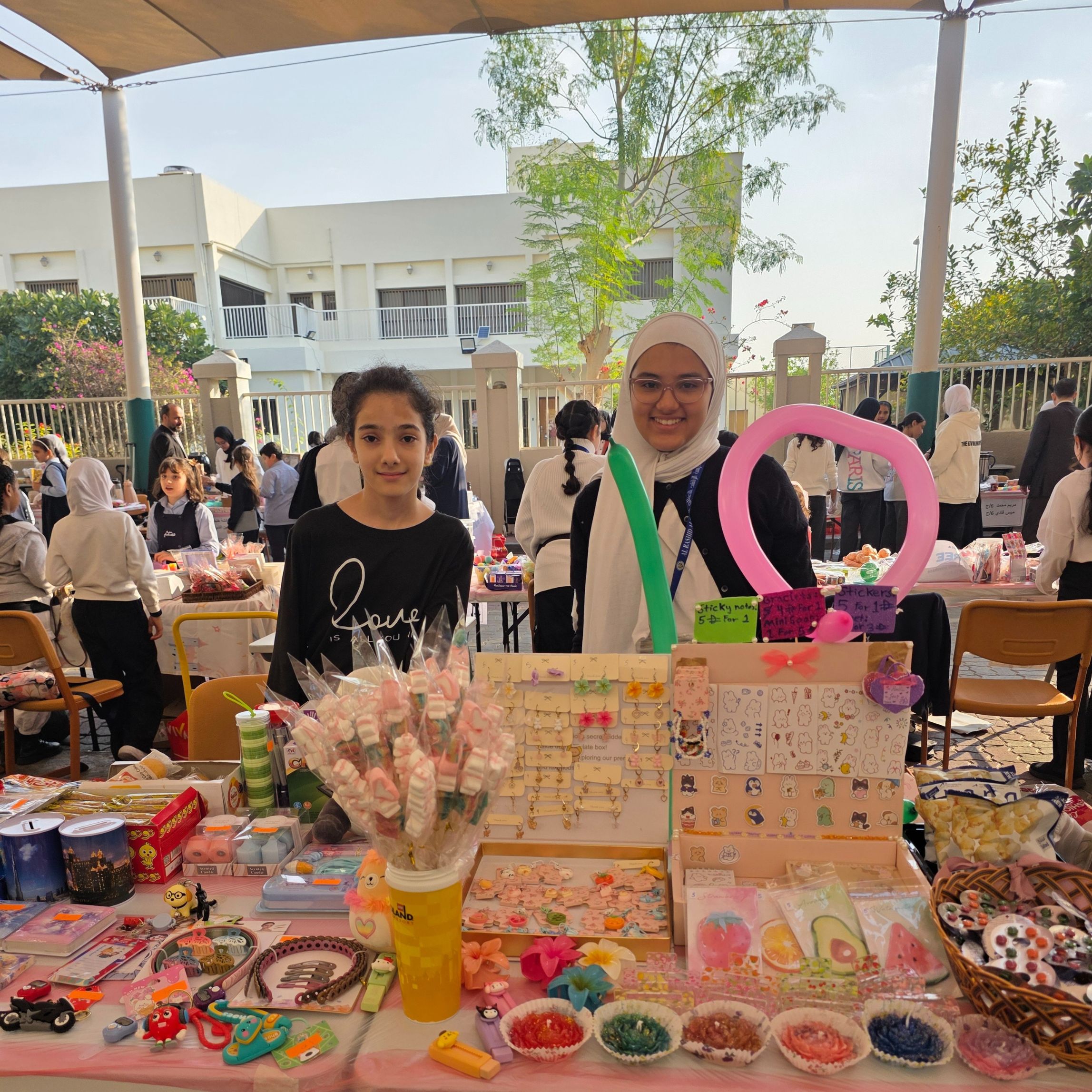 اسبوع التسوق - بنات