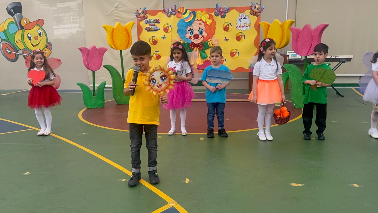 اذاعة للروضة الأولى (ح) بعنوان الألوان