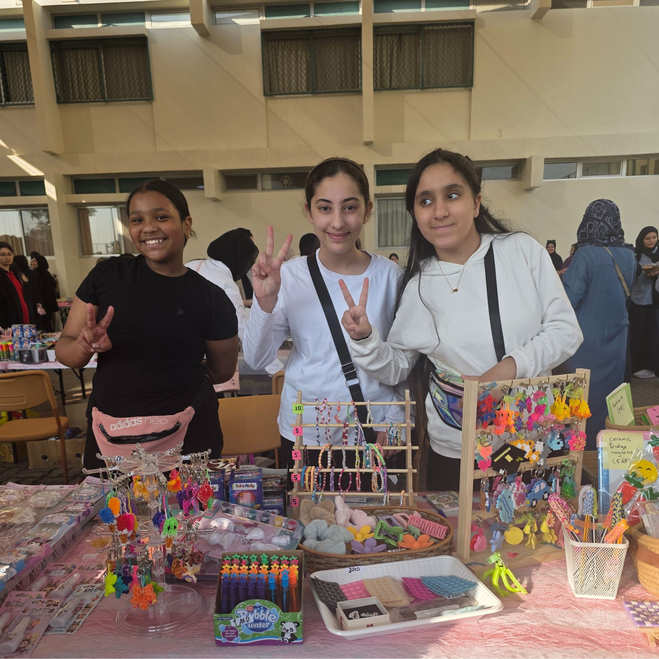 اسبوع التسوق - بنات